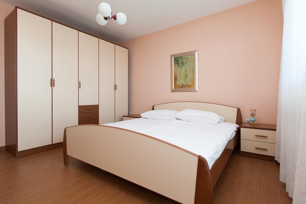Apartment Anne Цриквениця Екстер'єр фото